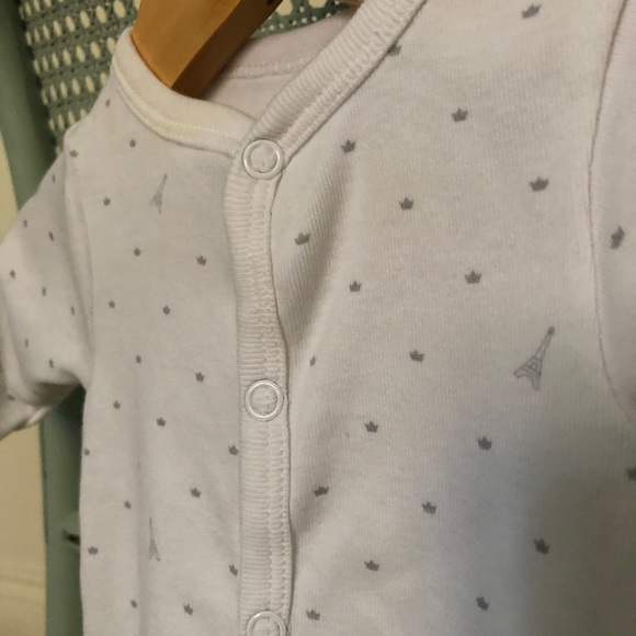 JACADI PARIS onesie with adorable Eiffel Tower motif! Size 0-3 Months. Cotton. - Picture 2 of 3
